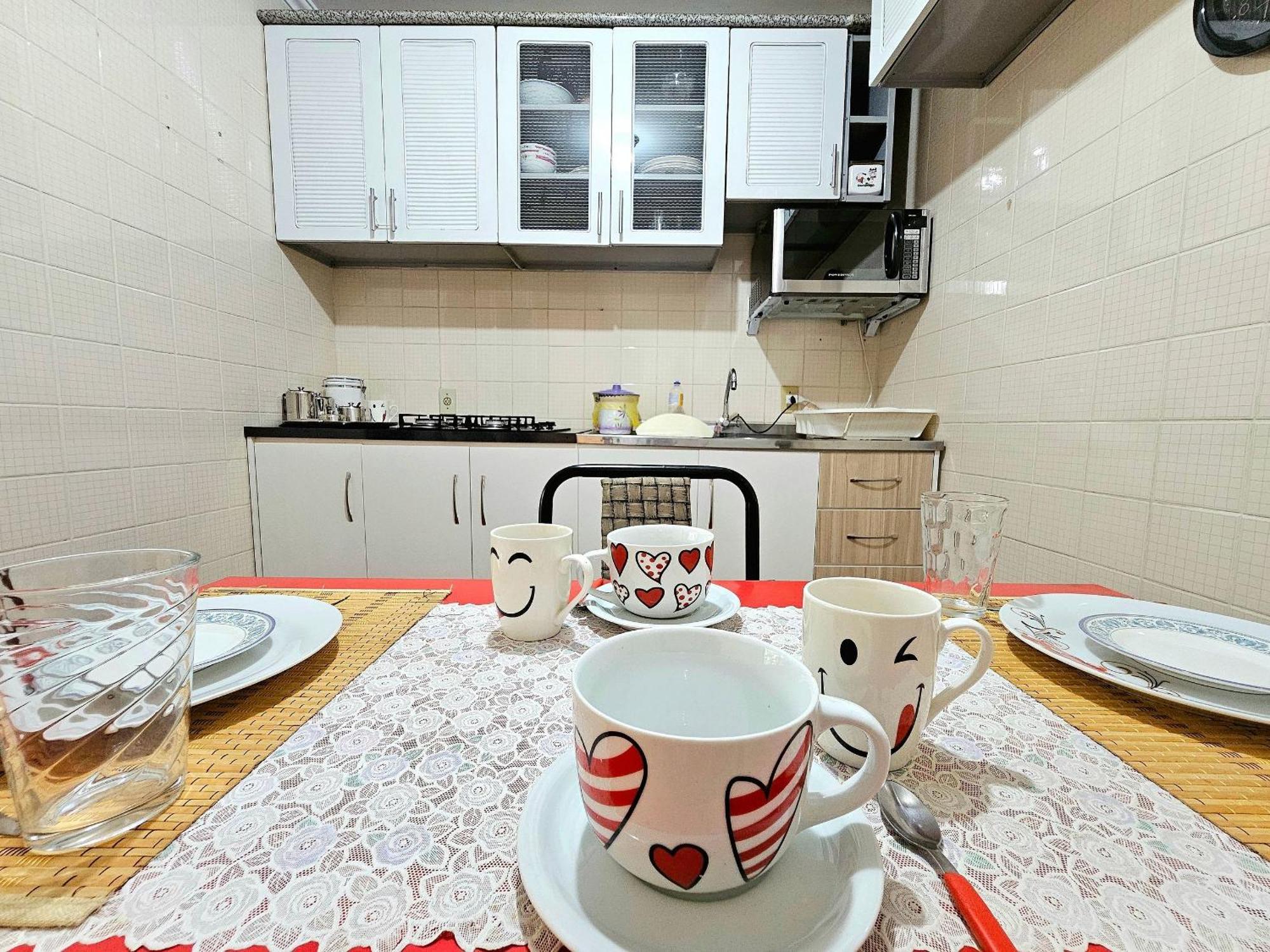 Apartamento Centro De Foz 5 Pessoas, Garagem E Wifi *